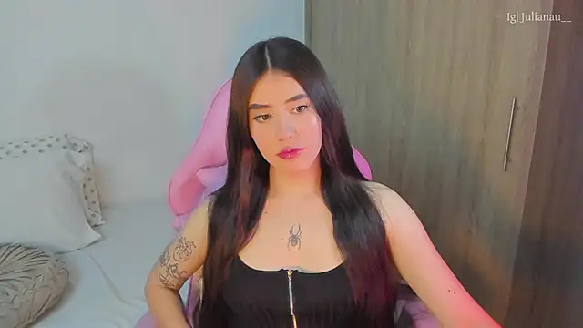 Snapshot of iriswest_ chatting on 03-22-25, 12:28 iriswest  online show from 03-22-25, 12:28