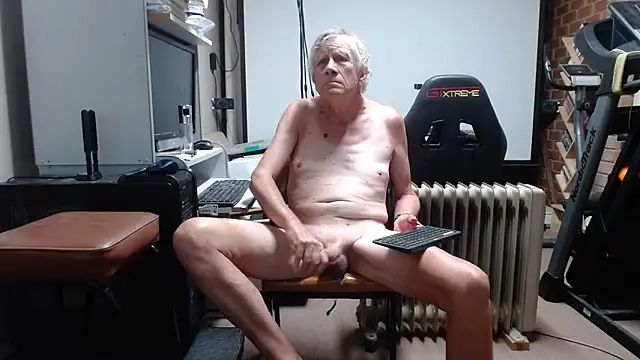 unclek23 online show from 02-11-26, 11:48