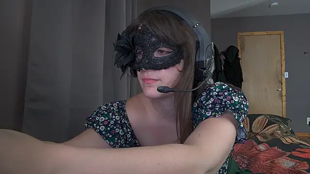 Snapshot of missteriousbelle chatting on 07-10-26, 09:15 missteriousbelle online show from 07-10-26, 09:15