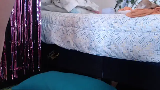 kittykalor09 online show from 02-16-26, 03:32