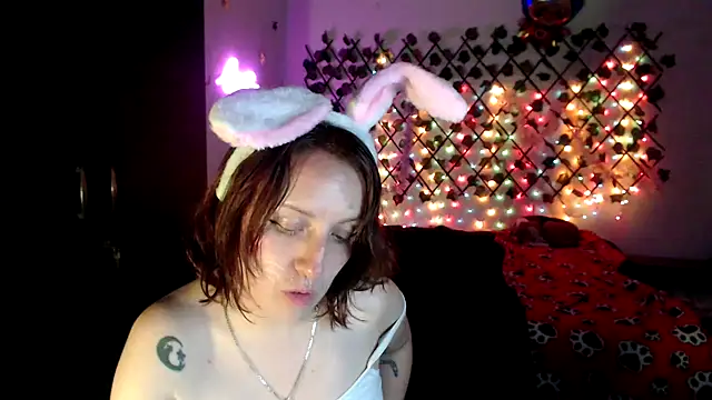 kittykalor09 online show from 04-02-26, 03:35