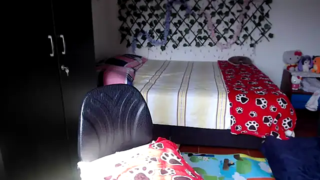 kittykalor09 online show from 03-06-26, 08:04