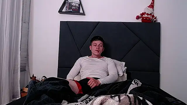 MathewCollin online show from 12-28-24, 01:17