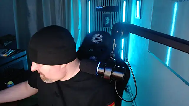 DerPornoPete online show from 11-30-25, 01:39