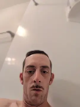 Snapshot of ednygma18626 chatting on 06-18-26, 10:26 ednygma18626 online show from 06-18-26, 10:26