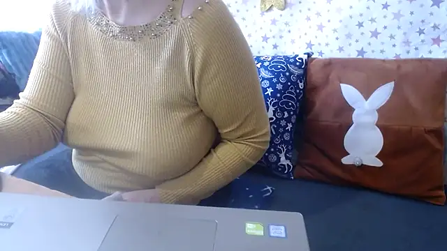 QueenLana online show from 02-10-26, 09:41