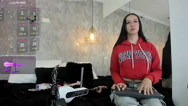 danaythamara1 online show from 10-06-25, 08:53