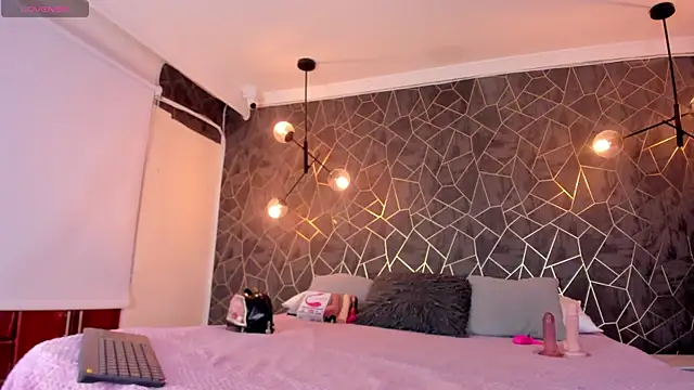 danaythamara1 online show from 10-31-25, 11:33