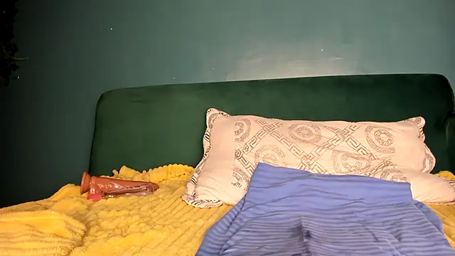 LittleDirtyslutt online show from 02-06-26, 09:27