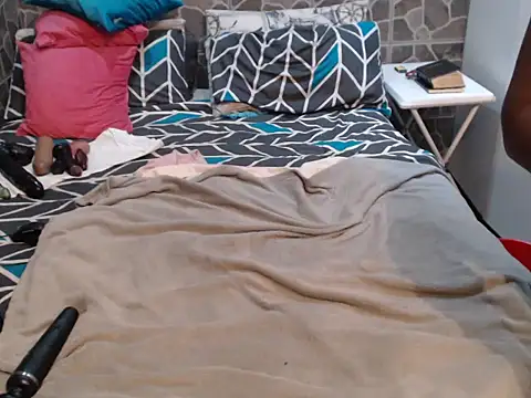 THREEHOLESPLEASURE99 online show from 04-05-26, 06:42