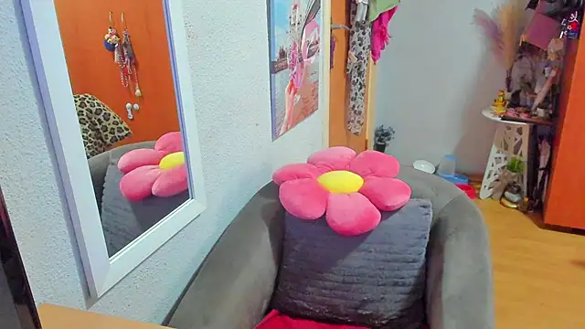 marie marie03 online show from 03-05-25, 07:49