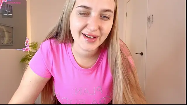 Adr1ana  online show from 09-19-25, 02:37