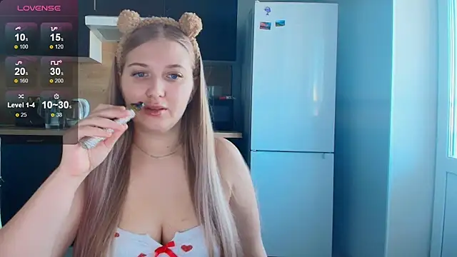 Snapshot of Adr1ana_ chatting on 02-14-26, 07:19 Adr1ana online show from 02-14-26, 07:19