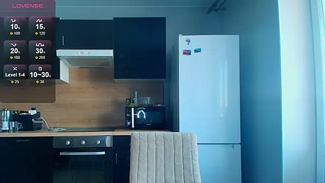 Snapshot of Adr1ana_ chatting on 02-13-26, 06:46 Adr1ana online show from 02-13-26, 06:46