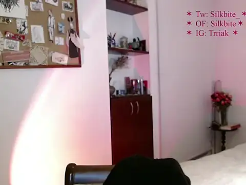 babyluna 8 8 online show from 06-04-26, 04:17