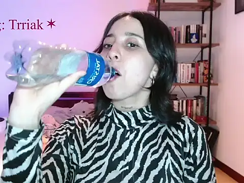 babyluna 8 8 online show from 04-10-26, 10:17