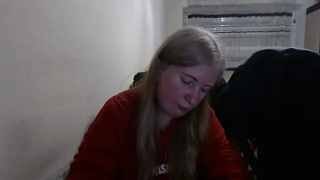 Snapshot of PeterAndJen chatting on 04-09-26, 06:36 PeterAndJen online show from 04-09-26, 06:36