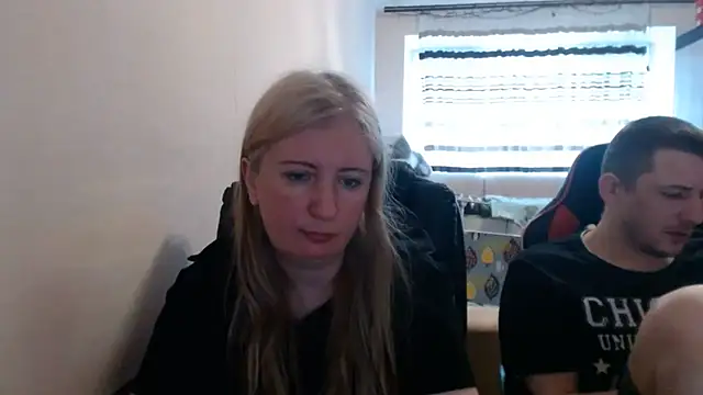 PeterAndJen online show from 05-23-26, 05:50