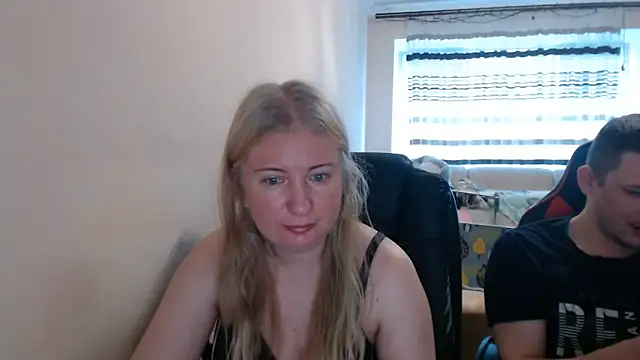PeterAndJen online show from 06-19-26, 05:13