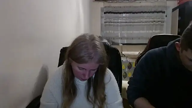 PeterAndJen online show from 03-01-26, 05:35