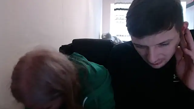 Snapshot of PeterAndJen chatting on 03-26-26, 07:39 PeterAndJen online show from 03-26-26, 07:39