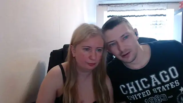 PeterAndJen online show from 06-17-26, 06:13