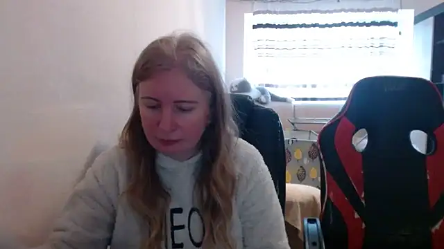 PeterAndJen online show from 02-10-26, 08:24