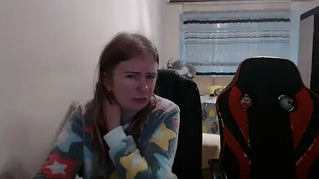 PeterAndJen online show from 12-17-25, 06:07