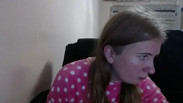 PeterAndJen online show from 01-06-26, 07:18