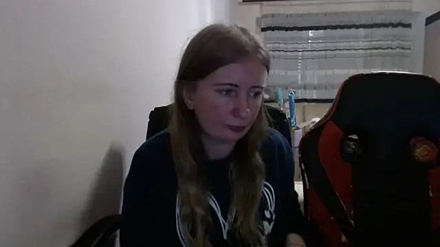 PeterAndJen online show from 12-02-25, 07:15