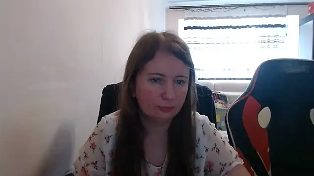 PeterAndJen online show from 07-06-26, 05:25
