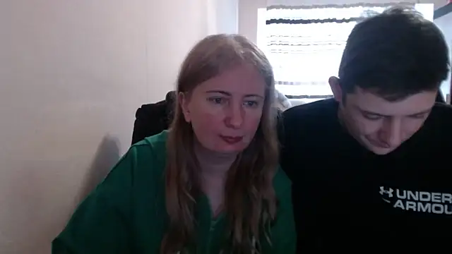 Snapshot of PeterAndJen chatting on 03-28-26, 08:37 PeterAndJen online show from 03-28-26, 08:37