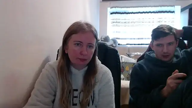 PeterAndJen online show from 12-16-25, 08:29