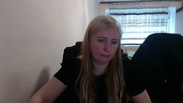 PeterAndJen online show from 05-22-26, 05:44