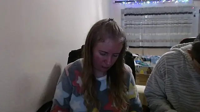 PeterAndJen online show from 12-21-25, 07:26