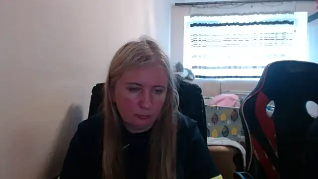 PeterAndJen online show from 06-01-26, 06:18