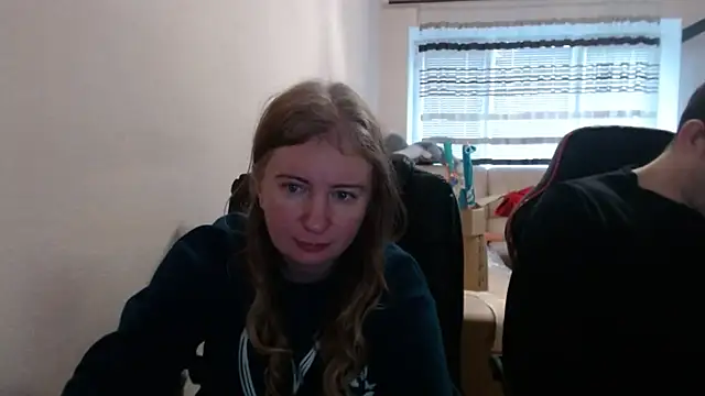 PeterAndJen online show from 12-02-25, 07:10