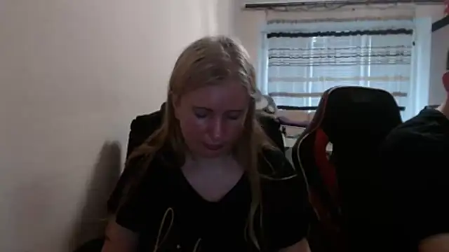 PeterAndJen online show from 05-20-26, 04:59