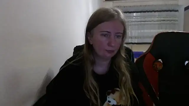 PeterAndJen online show from 11-20-25, 08:20