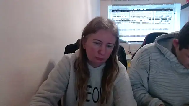 PeterAndJen online show from 02-19-26, 06:21