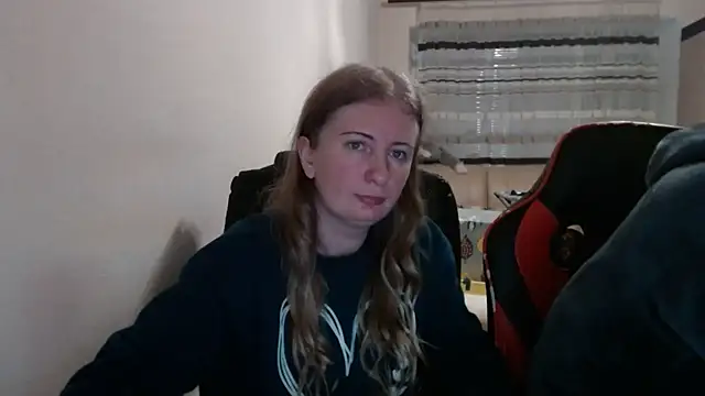 PeterAndJen online show from 12-04-25, 07:35