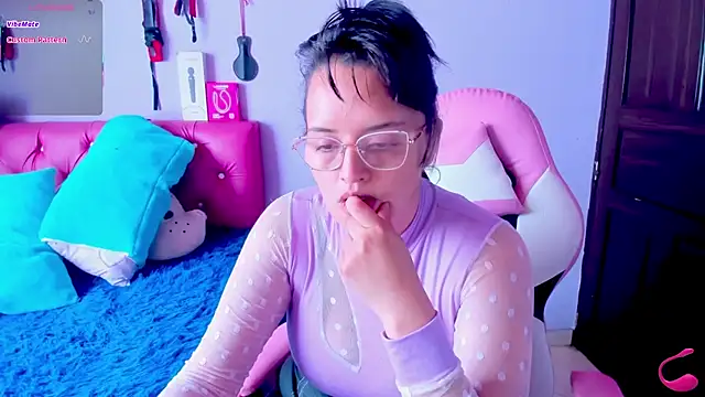 crissn0707 online show from 11-27-25, 02:17