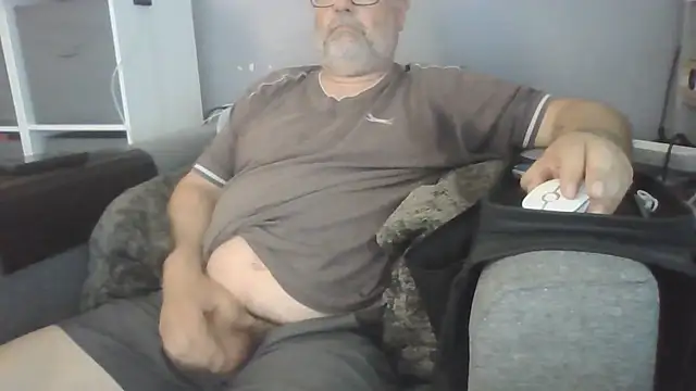 Snapshot of Naturistmale45 chatting on 06-02-26, 12:49 Naturistmale45 online show from 06-02-26, 12:49