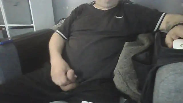 Snapshot of Naturistmale45 chatting on 04-28-26, 10:41 Naturistmale45 online show from 04-28-26, 10:41