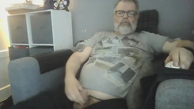 Snapshot of Naturistmale45 chatting on 04-21-26, 07:48 Naturistmale45 online show from 04-21-26, 07:48