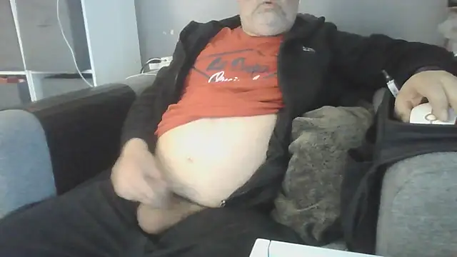 Snapshot of Naturistmale45 chatting on 05-07-26, 08:17 Naturistmale45 online show from 05-07-26, 08:17