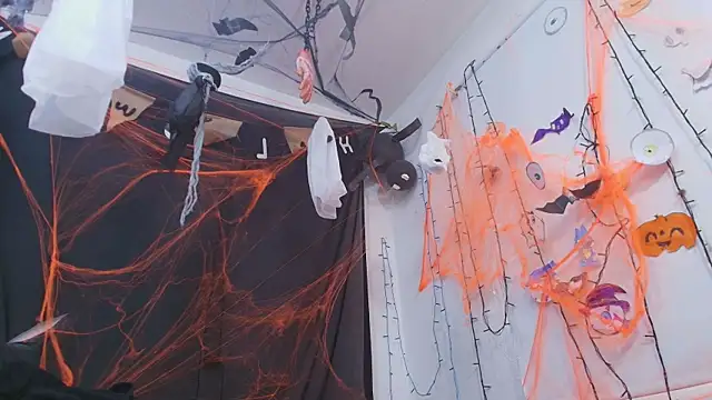 timkerbell  online show from 10-22-25, 07:13