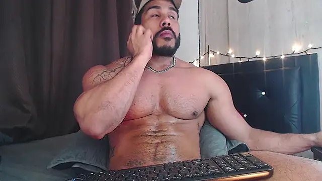 Artemis Kazttman online show from 12-25-24, 11:42