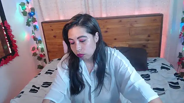 NikkieMilky online show from 04-08-26, 06:37