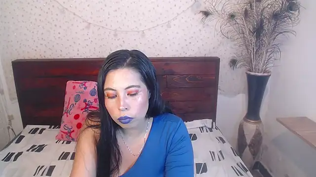 Snapshot of NikkieMilky chatting on 10-03-25, 01:53 NikkieMilky online show from 10-03-25, 01:53
